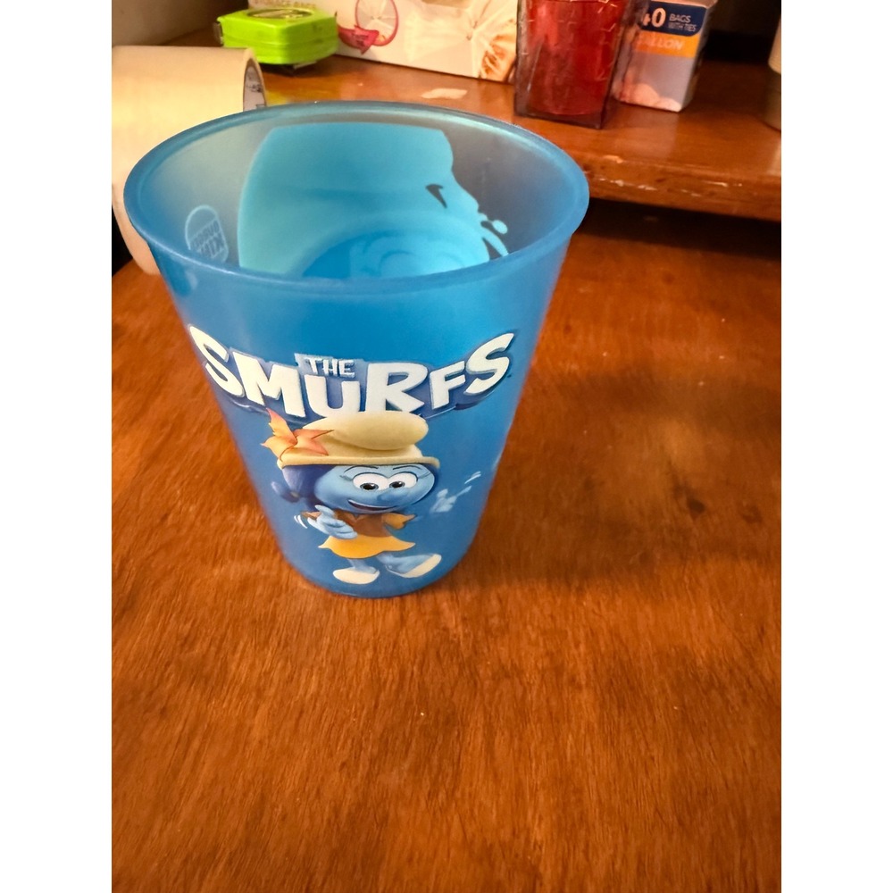 Burger King The Smurfs Smurfette Blue Plastic Collectible Tumbler Cup 2011